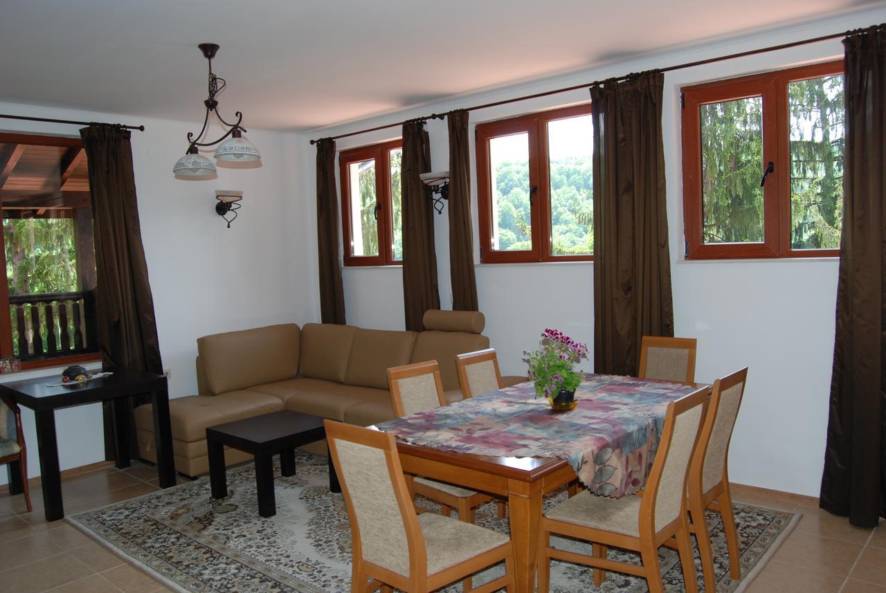 Vidima Apartment Hotel Apriltsi  Extérieur photo